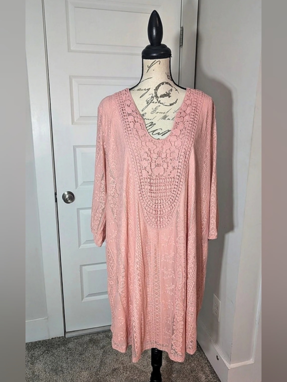 Eyeshadow Lace Maxi Dress Size 3X NWT